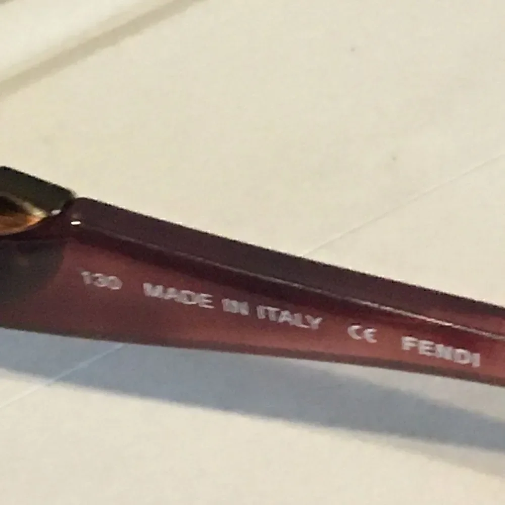 Authentic Fendi Purple/Brown Sunglasses ser FS5143